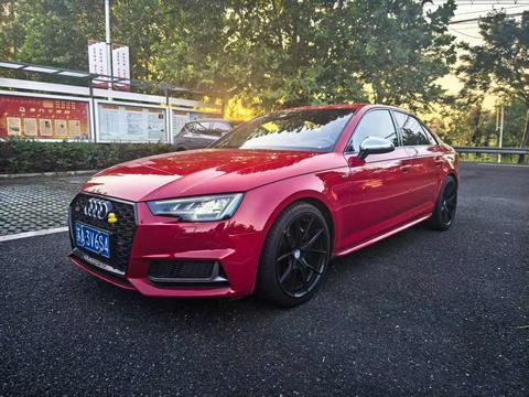 Audi S4