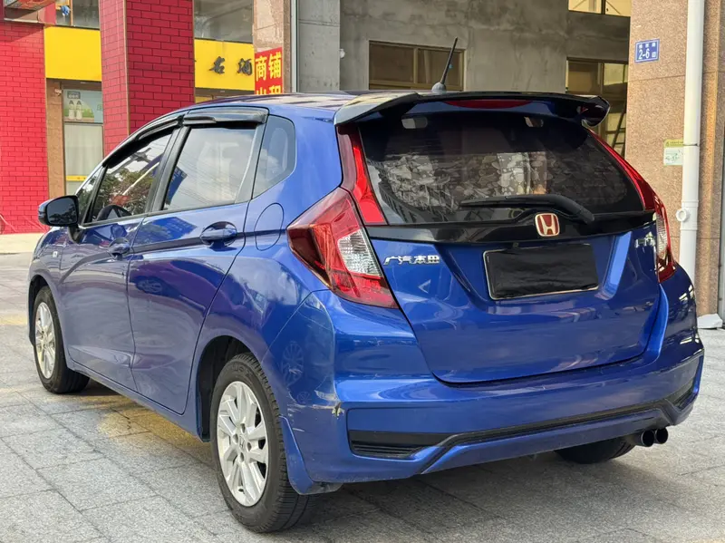 Honda Fit — фото 4