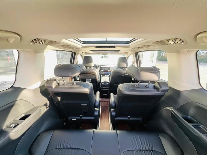 Honda Odyssey — фото 14