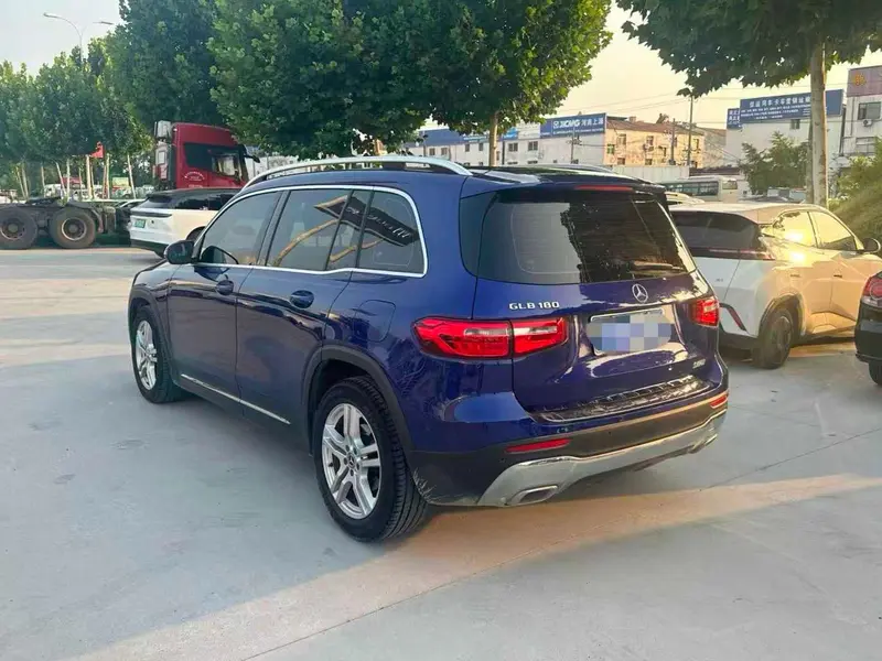 Mercedes-Benz GLB 180 динамик — фото 4