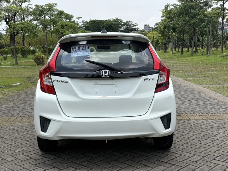 Honda Fit — фото 5
