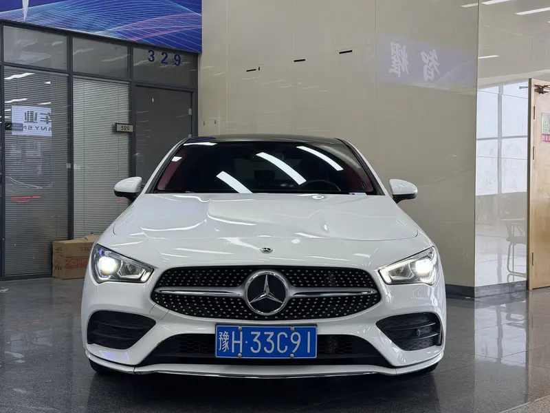 Mercedes-Benz CLA 200 — фото 2
