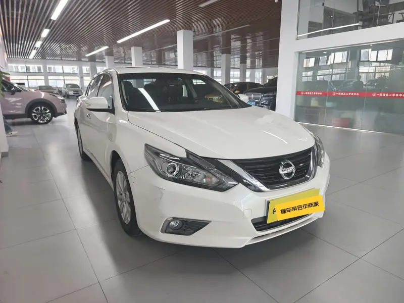 Nissan Teana рестайлинг 2.0L XL комфорт — фото 3