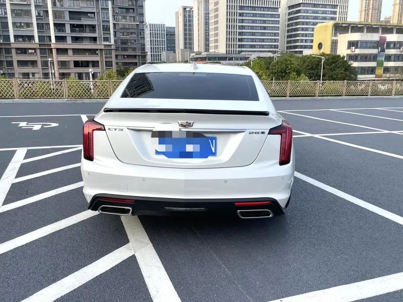 Cadillac CT5 — фото 5