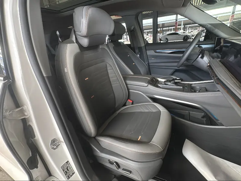 Ford Edge — фото 11