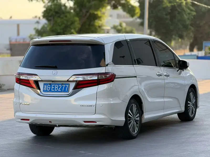 Honda Odyssey 2.4 L — фото 4