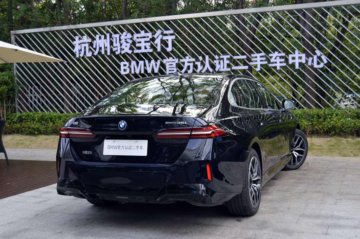 BMW i5: фотография 4 из 13