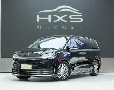Luxeed V9