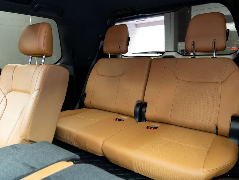 Lexus LX — фото 11