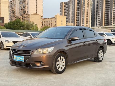 Peugeot 301 2014 1.6L MT Comfort