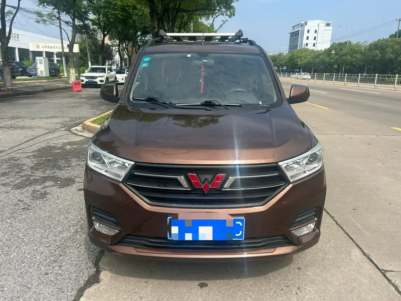 Wuling Hongguang — фото 2