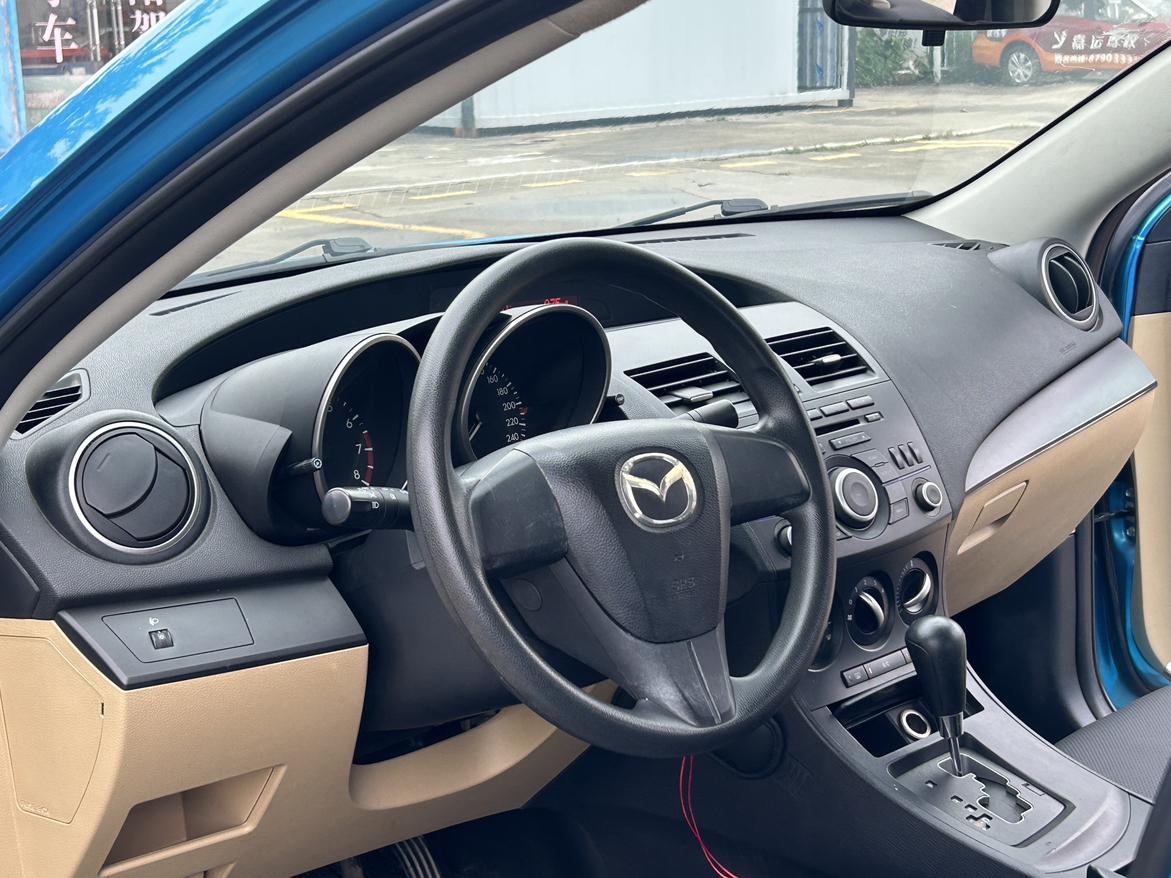 Mazda Mazda3 — фотографии объявления, Фото 15