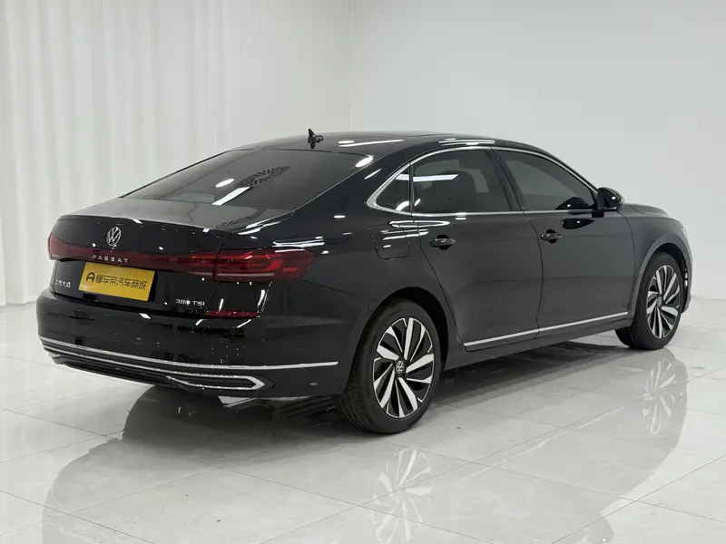 Volkswagen Passat — фото 7