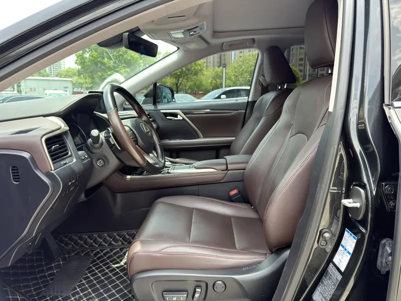 Lexus RX — фото 11