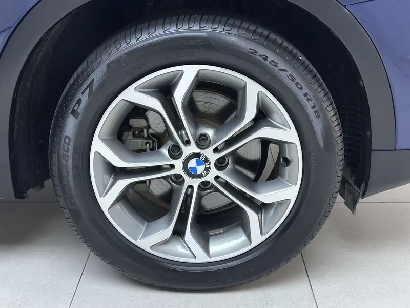 BMW X4 xDrive20i X — фото 8