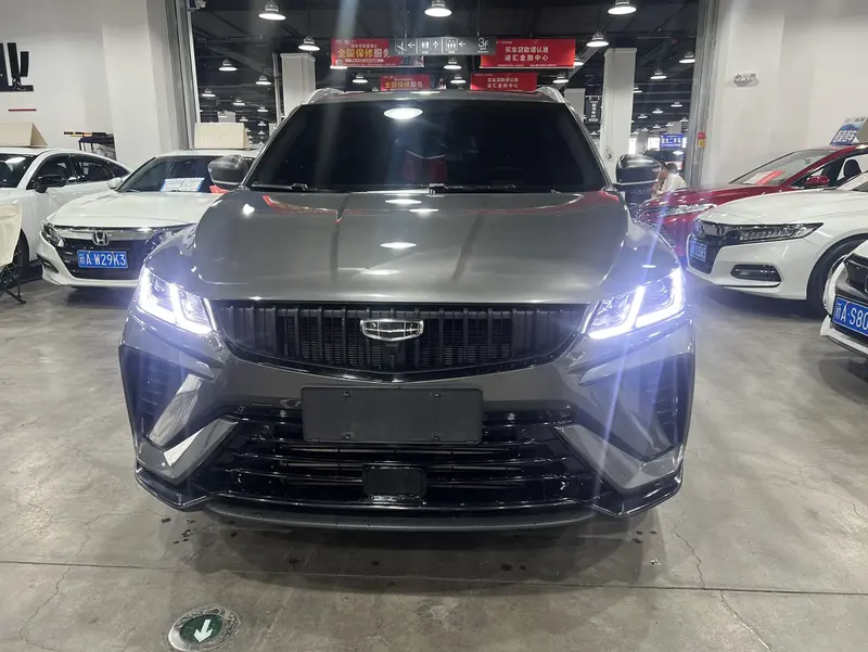 Geely Binyue 1.5 T DCT Platinum — фото 2