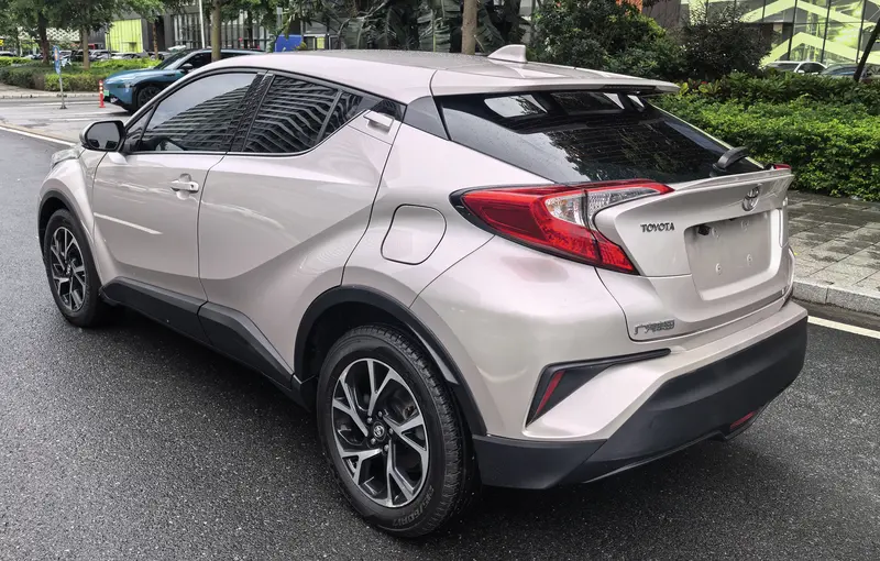 Toyota C-HR — фото 5