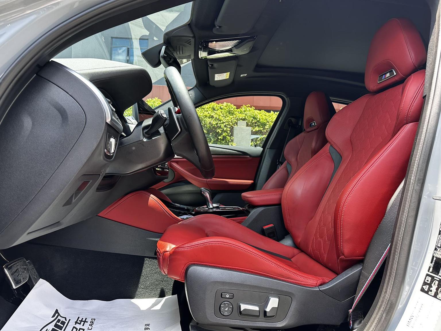 BMW X4 M: фотография 5 из 16