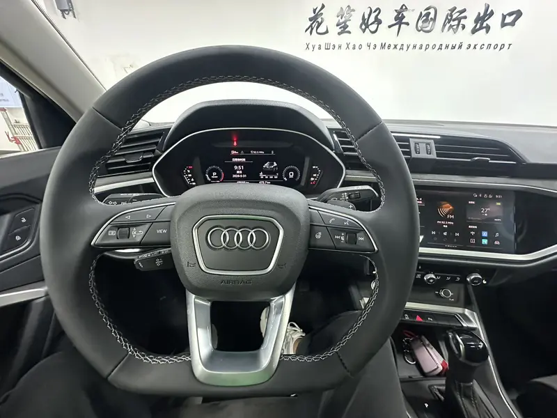 Audi Q3 — фото 11