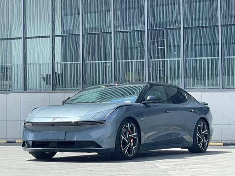 Lynk & Co Z10