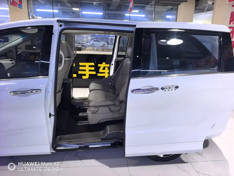 Honda Odyssey — фото 11