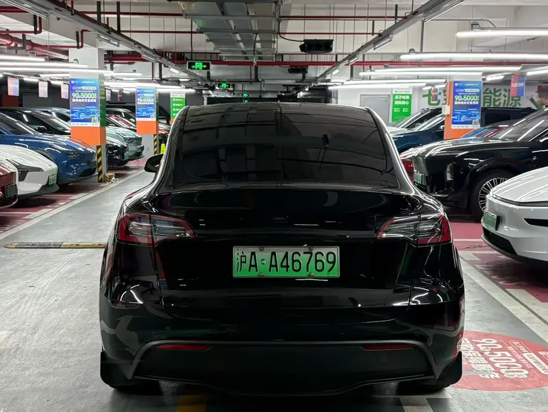Tesla Model Y — фото 5