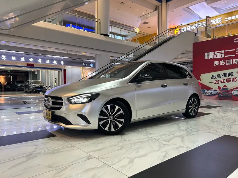 Mercedes-Benz B 200