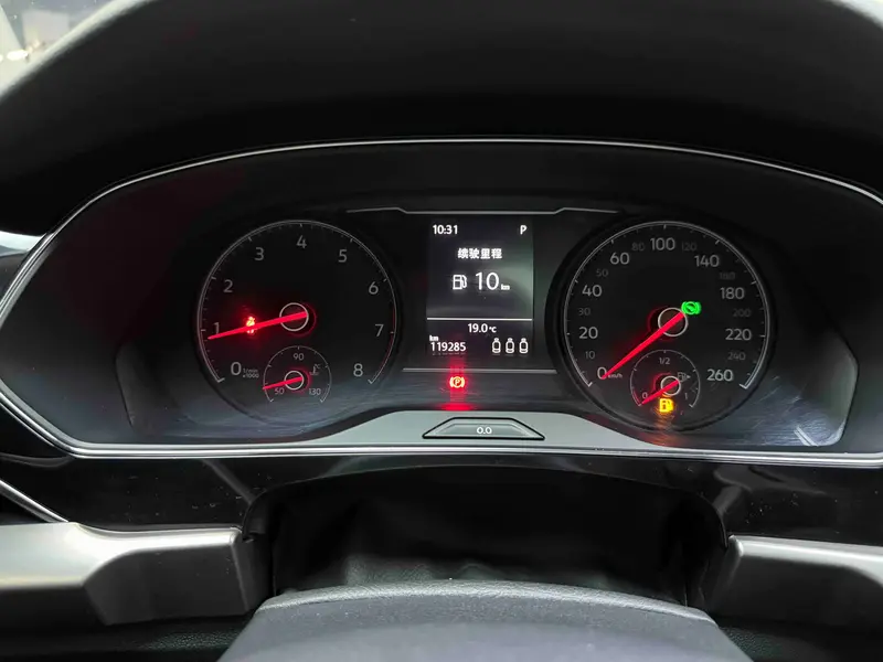 Volkswagen Passat — фото 17