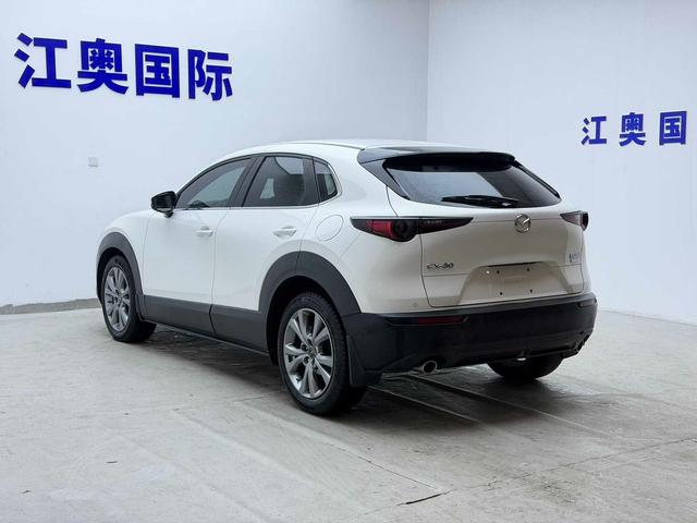Mazda CX-30 2021 Белый из Китая, фото 6