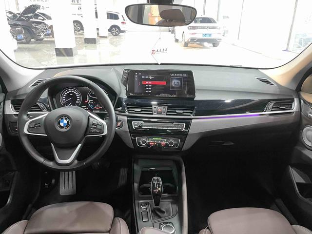 BMW X1 id 4387260 из Китая 8