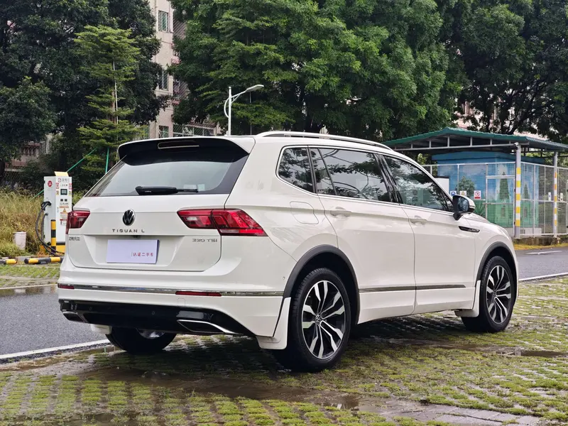 Volkswagen Tiguan L — фото 6