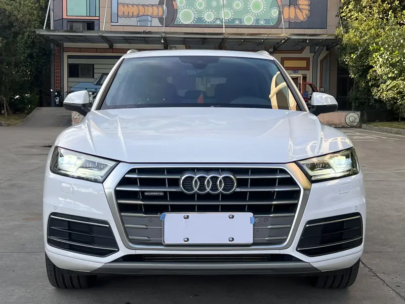 Audi Q5L 40 TFSI базовая V — фото 2