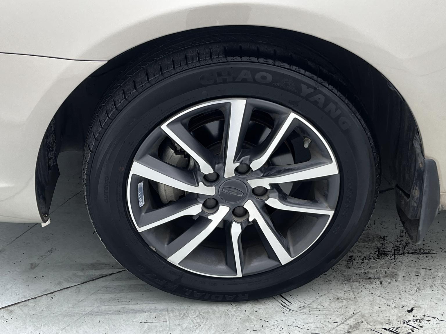 Geely Emgrand — фотографии объявления, Фото 26