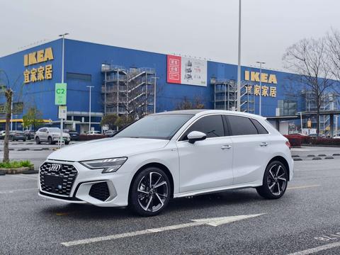 Audi A3 2023 рестайлинг Sportback 35 TFSI стильный и спортивный