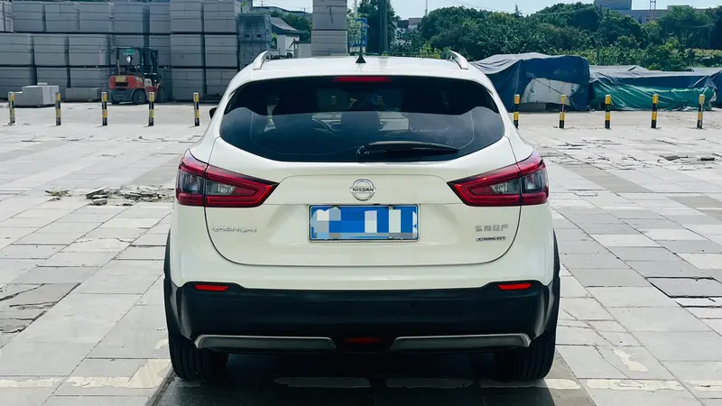Nissan Qashqai — фото 5