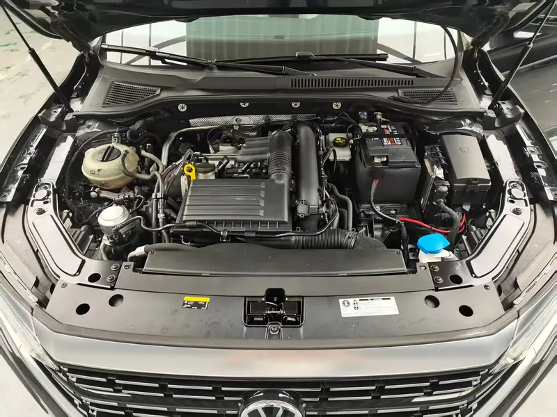 Volkswagen Passat — фото 8