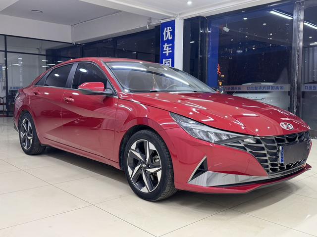 Elantra 2021 1,5 л CVT LUX Premium Edition Elantra 2021 1,5 л CVT LUX Premium Edition