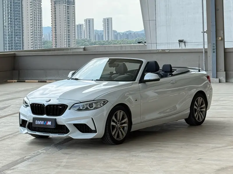 BMW 2 220i