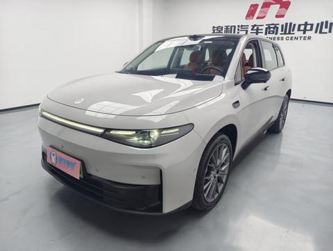 Leapmotor C10