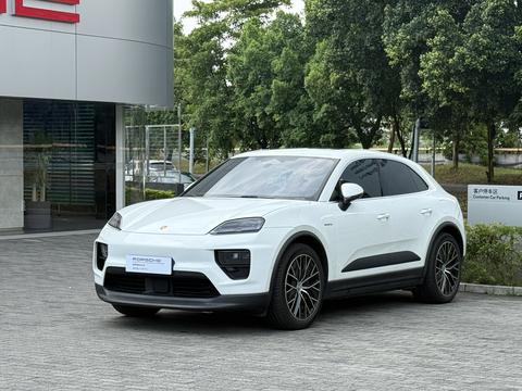 Porsche Macan EV