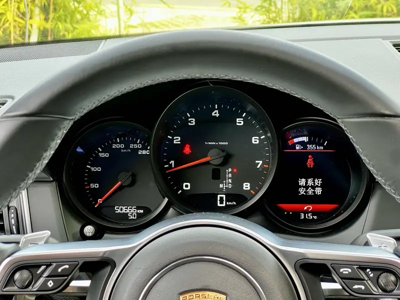 Porsche Macan 2.0 T — фото 7