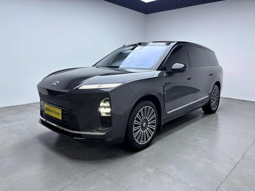 Nio ES8