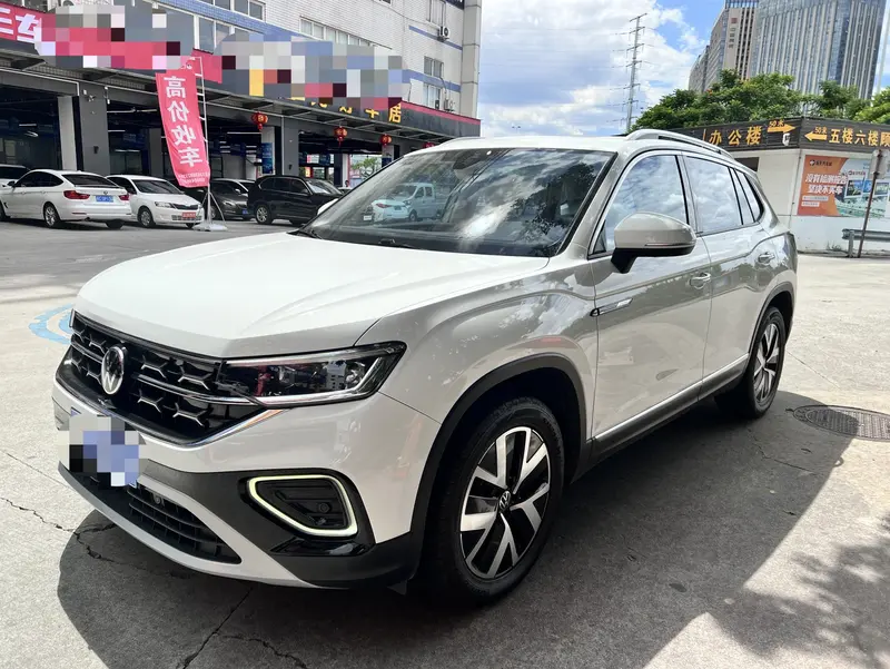 Volkswagen Tayron 300 TSI 2 WDPlus Plus