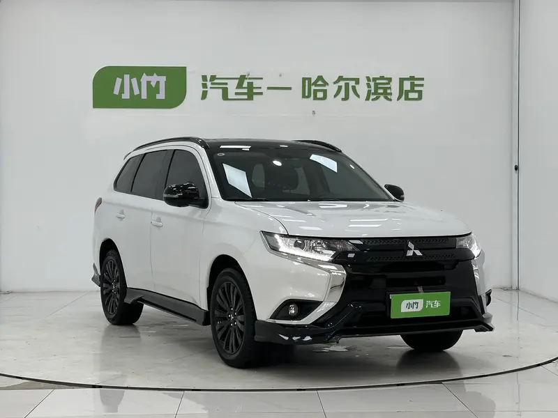 Mitsubishi Outlander — фото 3