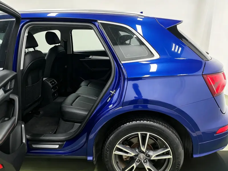 Audi Q5L 40 TFSI стиль V — фото 18
