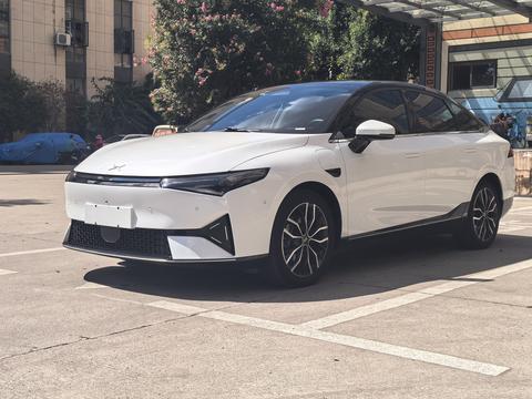 XPeng P5