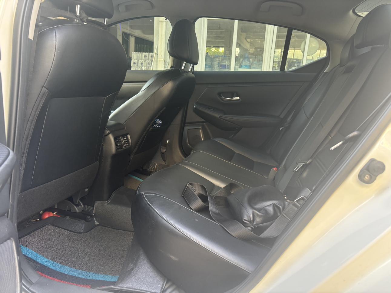 Nissan Sylphy: фотография 5 из 12