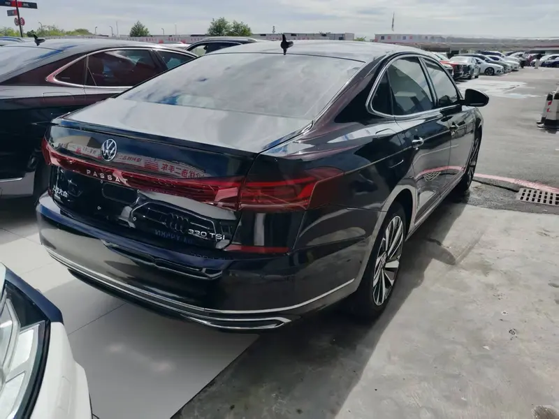 Volkswagen Passat — фото 5