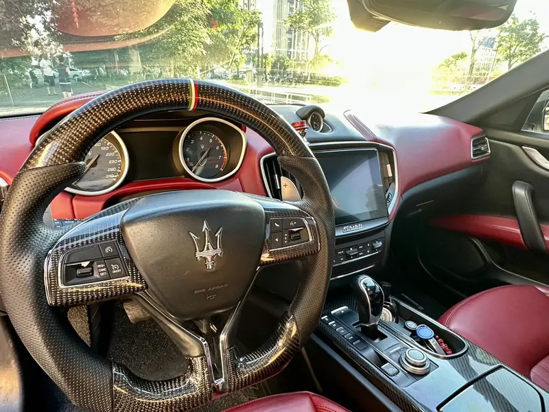Maserati Ghibli 3.0 T 350 Hp — фото 8