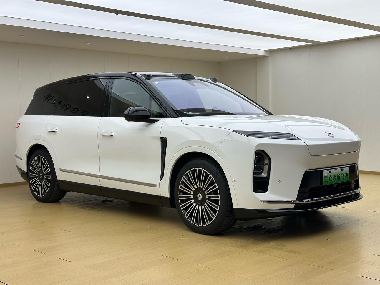 NIO ES8 2026 мест Executive Luxury